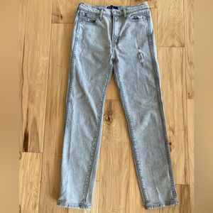 Women’s High Rise Vintage Slim Jeans